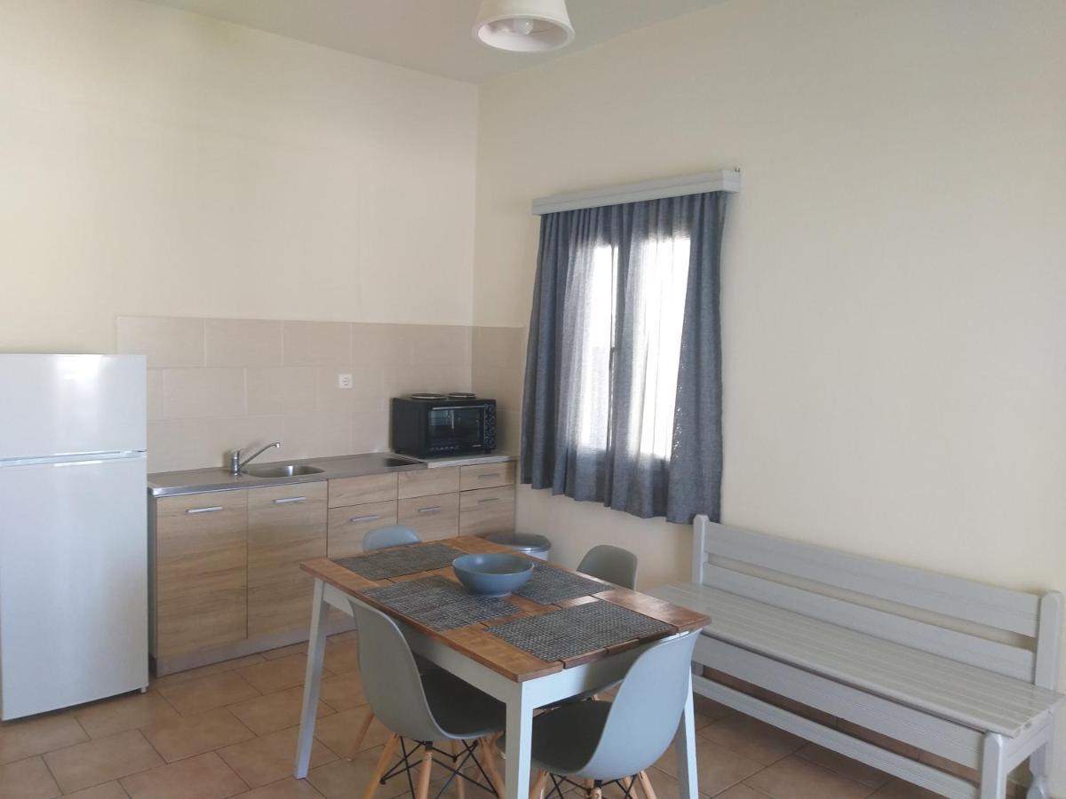 Meltemi Apartment Posidhonia  Exterior photo